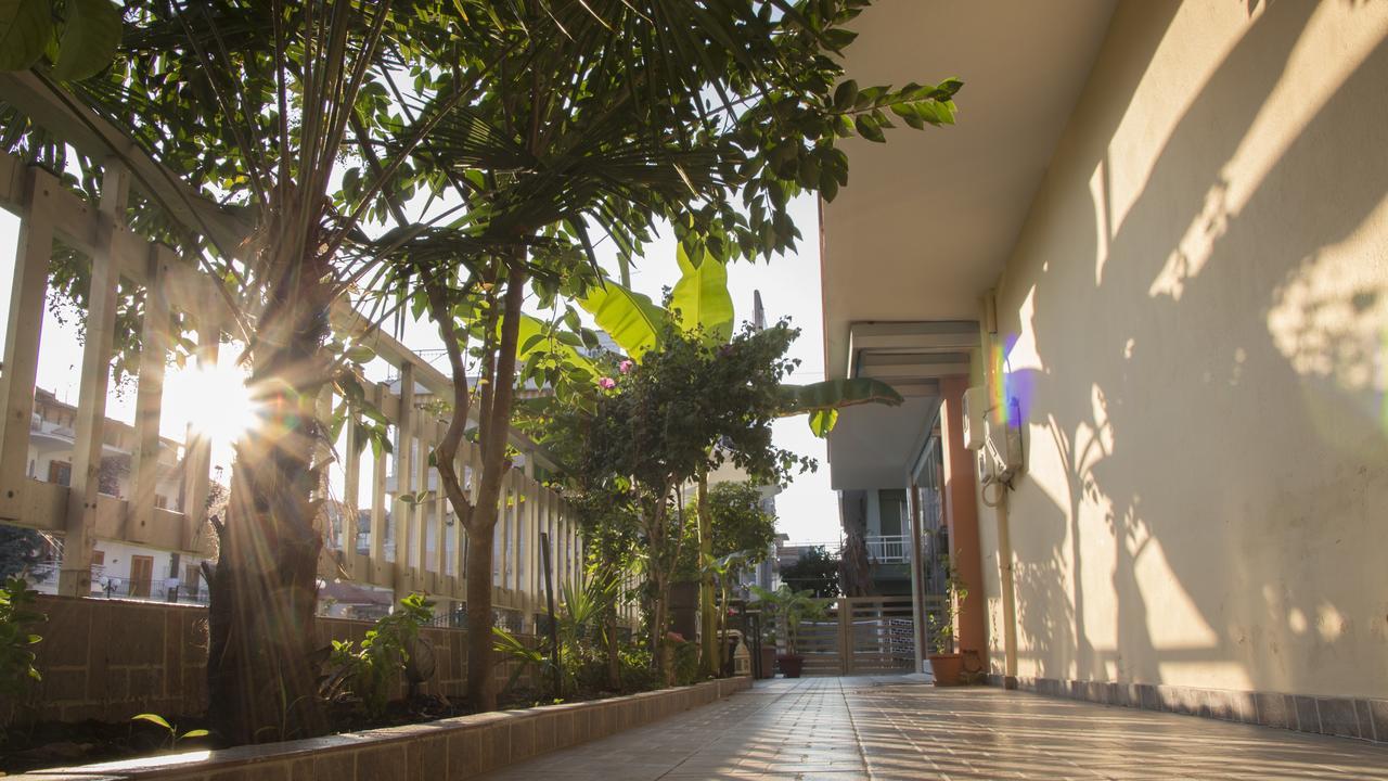 Four Seasons 2 Apartamento Paralía Exterior foto
